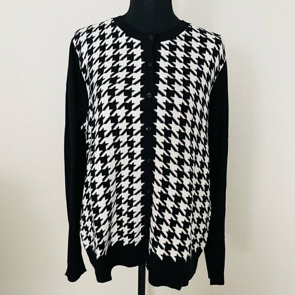 NWT Houndstooth Ribbed Button-Front Cardigan - Picture 1 of 6